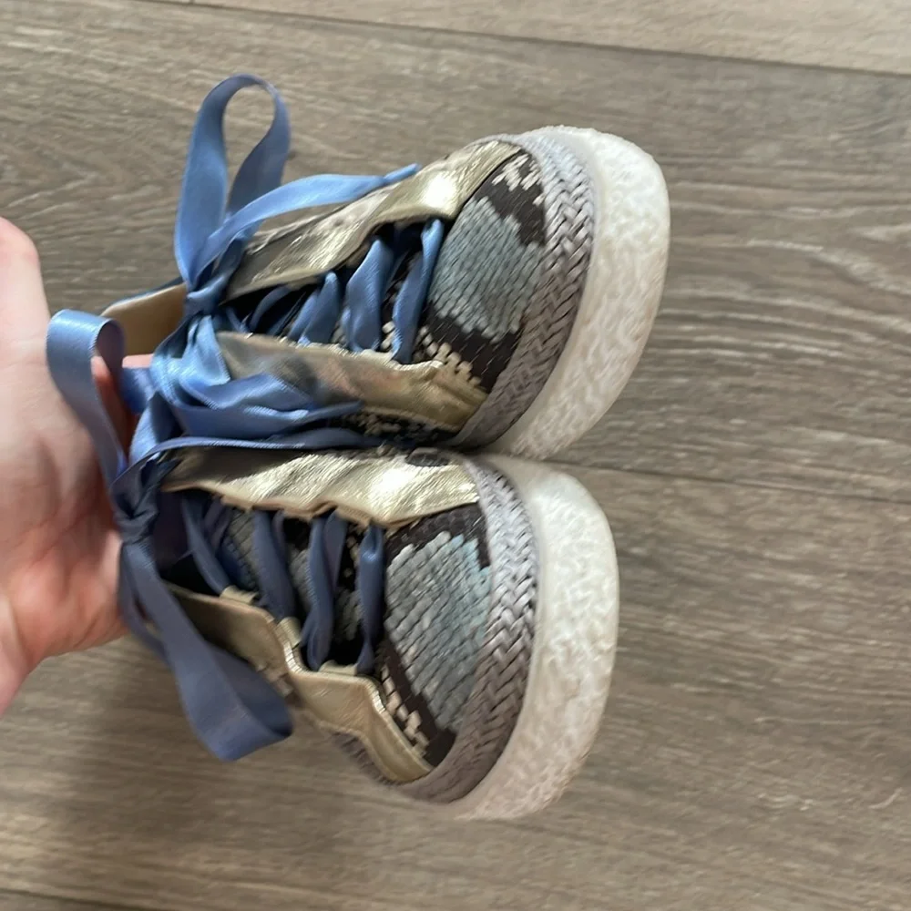 Softwaves Blue Python Print Sneaker - Picture 5 of 12